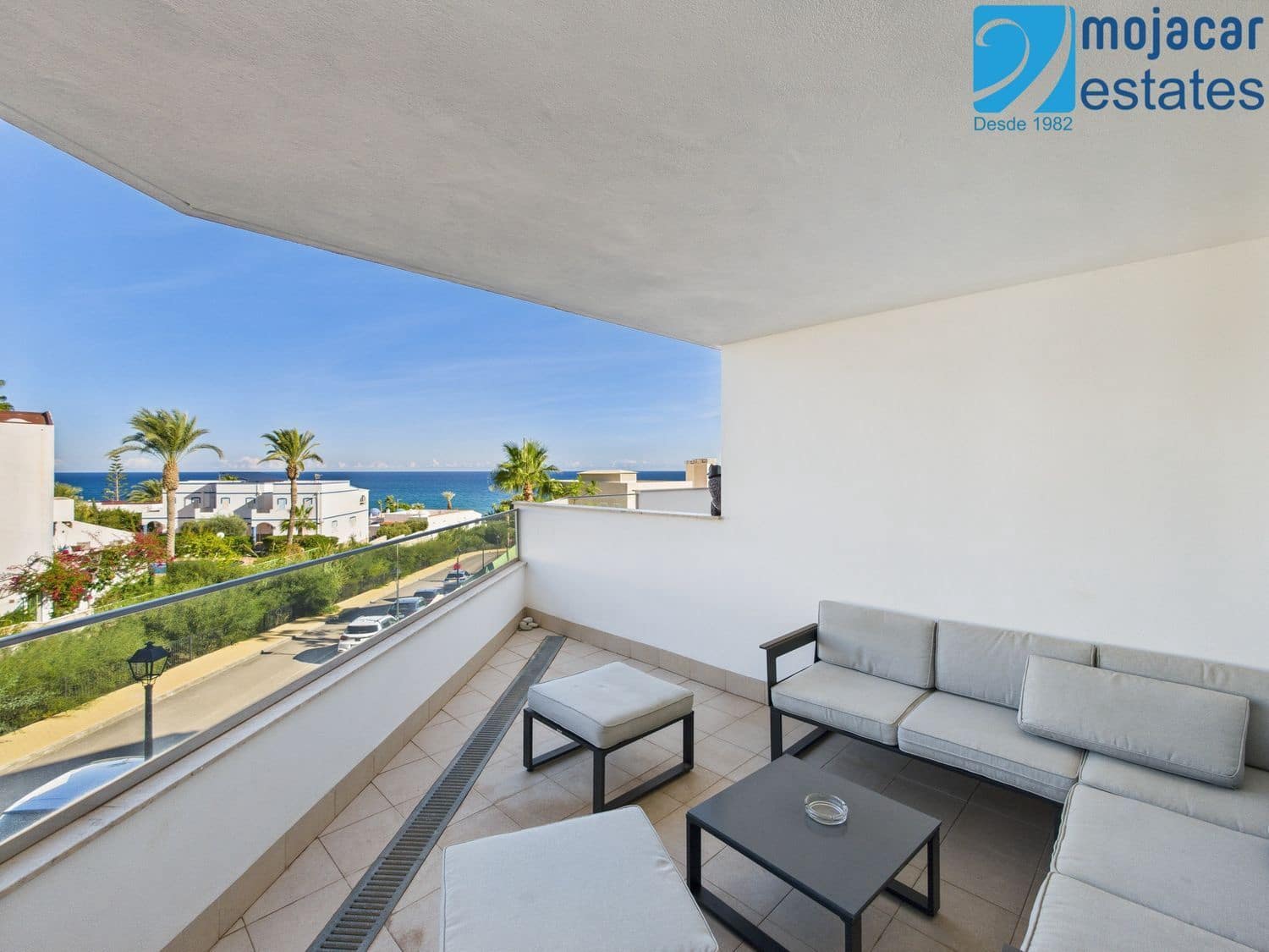 2 bedroom Flat for sale in Mojacar with pool garage - € 299,000 (Ref: 9838452)