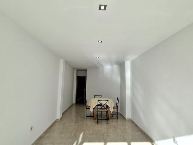 3 slaapkamer Flat te koop in Turre met garage - € 121.000 (Ref: 9863935)
