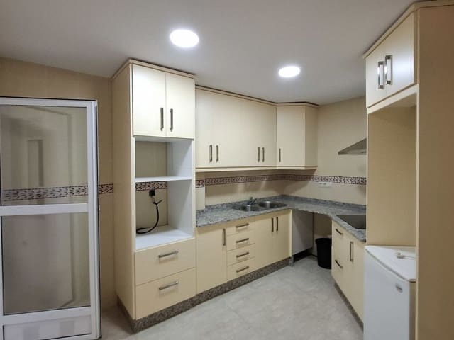 3 slaapkamer Flat te koop in Turre met garage - € 121.000 (Ref: 9863935)