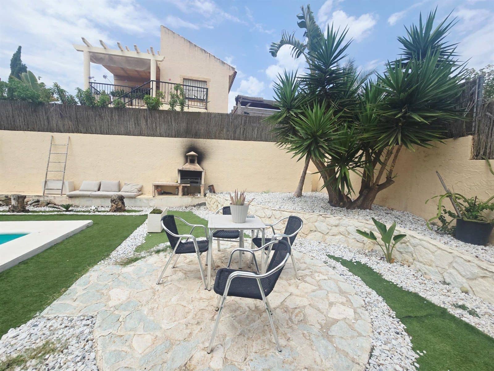 3 bedroom Villa for sale in Vera with pool garage - € 365,000 (Ref: 9867595)