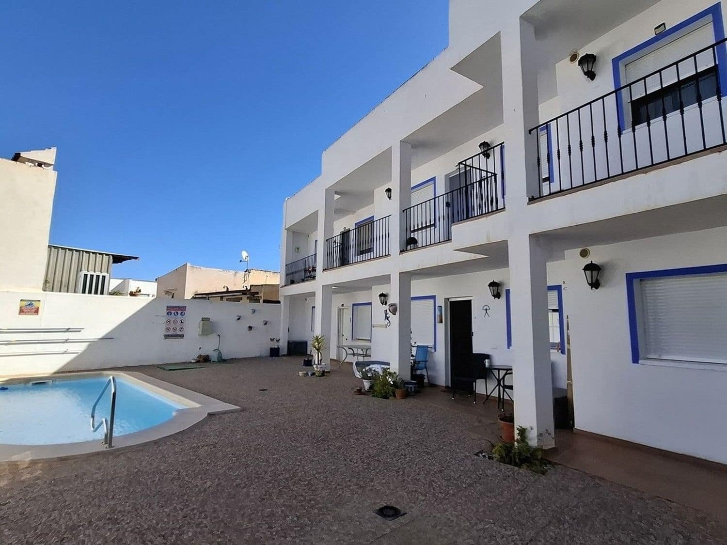 2 soveværelse Lejlighed til salg i Los Gallardos med swimmingpool - € 105.000 (Ref: 9868117)