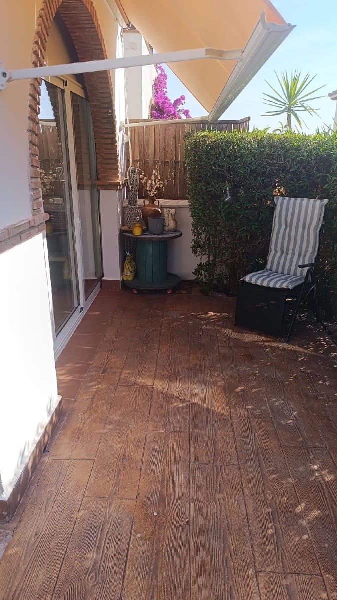 Piso de 2 habitaciones en Vera en venta con piscina garaje - 195.000 € (Ref: 9875427)