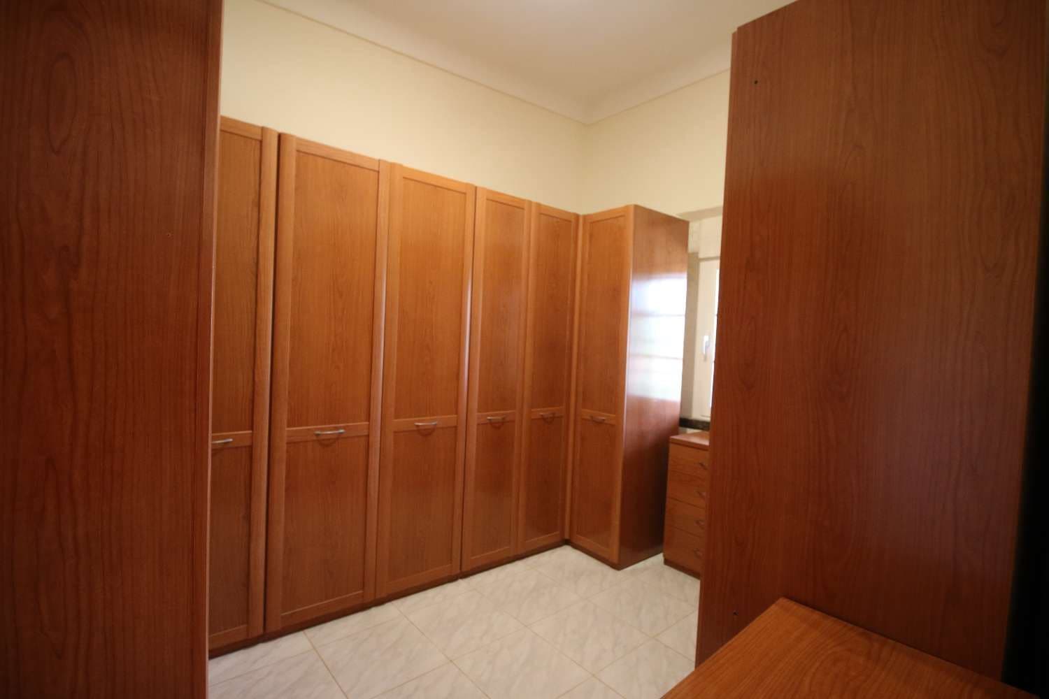 7 quarto Moradia para venda em Cuevas del Almanzora com piscina garagem - 399 000 € (Ref: 9889606)