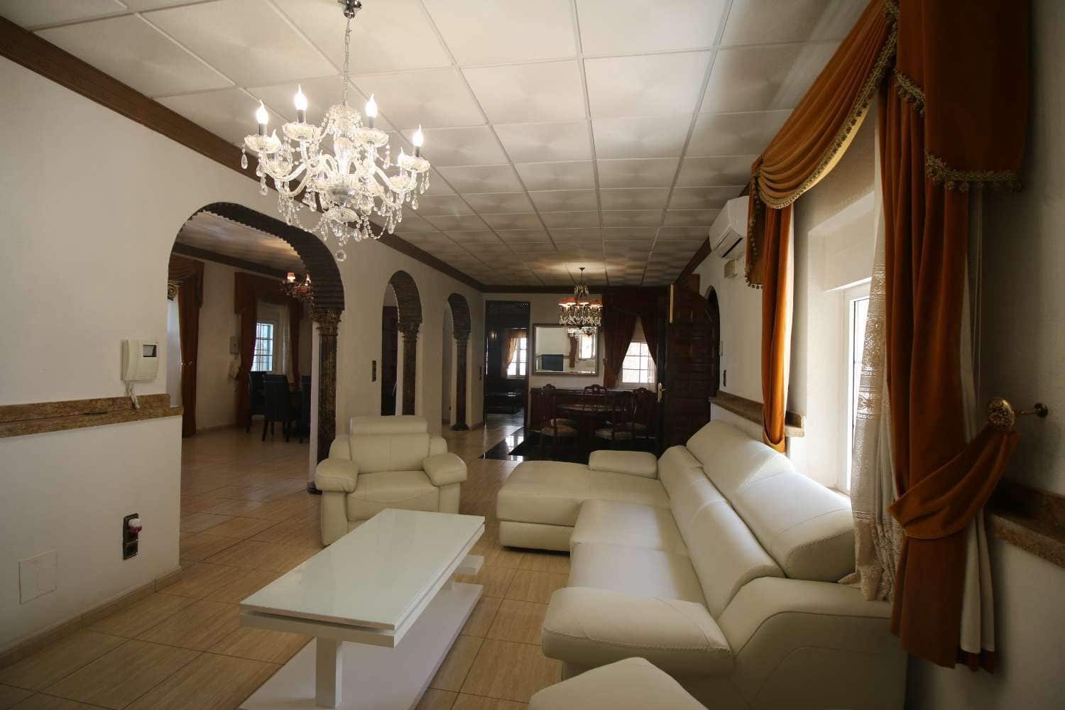 7 quarto Moradia para venda em Cuevas del Almanzora com piscina garagem - 399 000 € (Ref: 9889606)