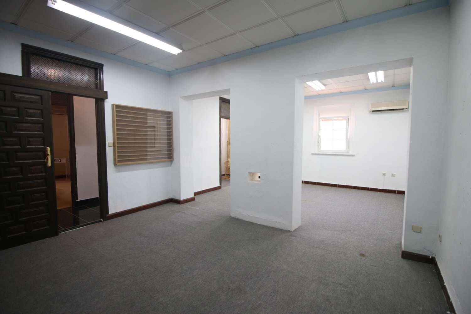 7 quarto Moradia para venda em Cuevas del Almanzora com piscina garagem - 399 000 € (Ref: 9889606)