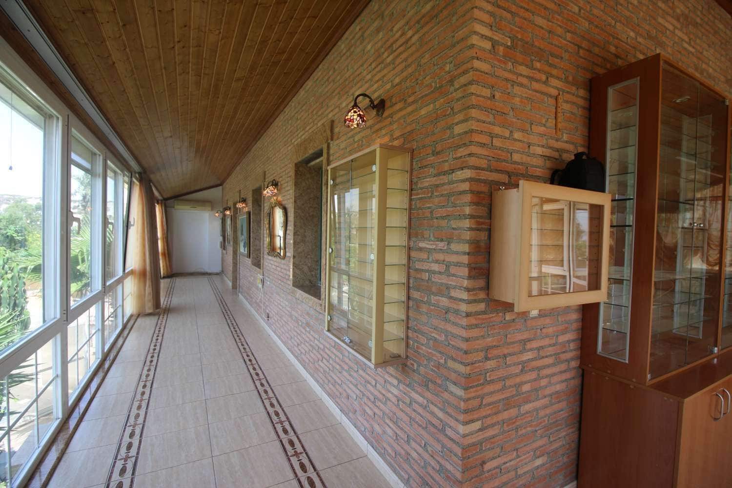 7 quarto Moradia para venda em Cuevas del Almanzora com piscina garagem - 399 000 € (Ref: 9889606)