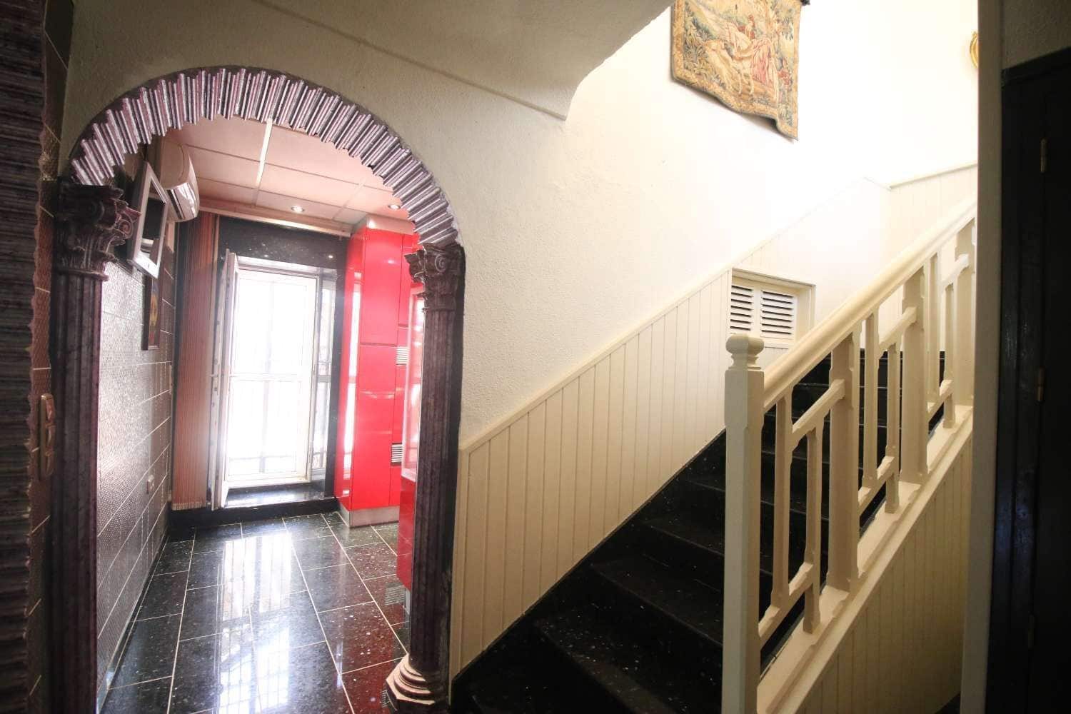 7 quarto Moradia para venda em Cuevas del Almanzora com piscina garagem - 399 000 € (Ref: 9889606)