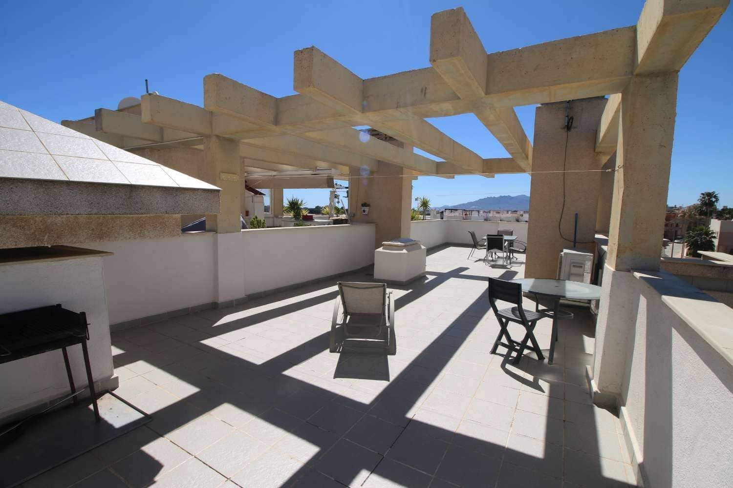Ático de 2 habitaciones en Cuevas del Almanzora en venta con piscina garaje - 165.000 € (Ref: 9889607)
