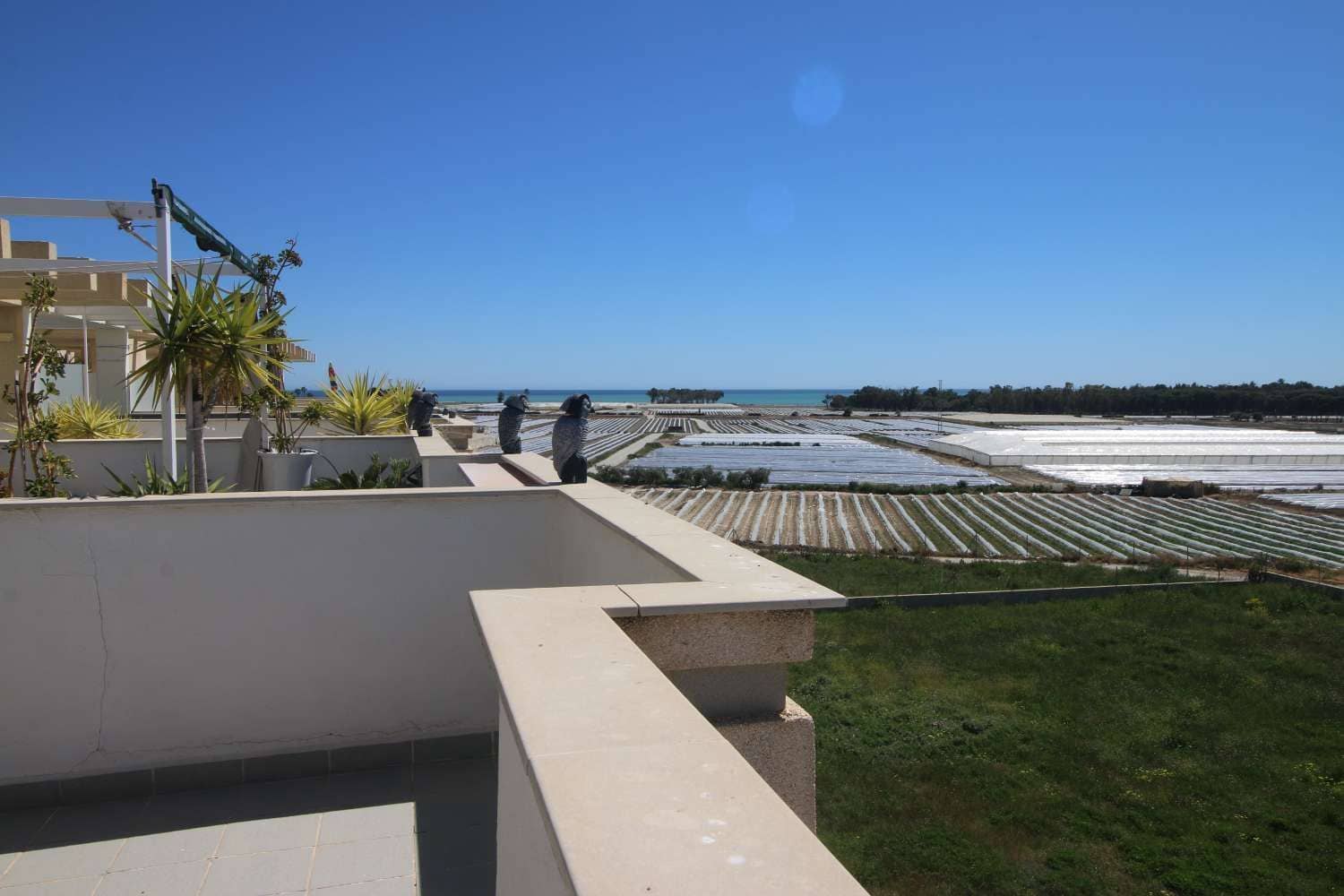 Ático de 2 habitaciones en Cuevas del Almanzora en venta con piscina garaje - 165.000 € (Ref: 9889607)