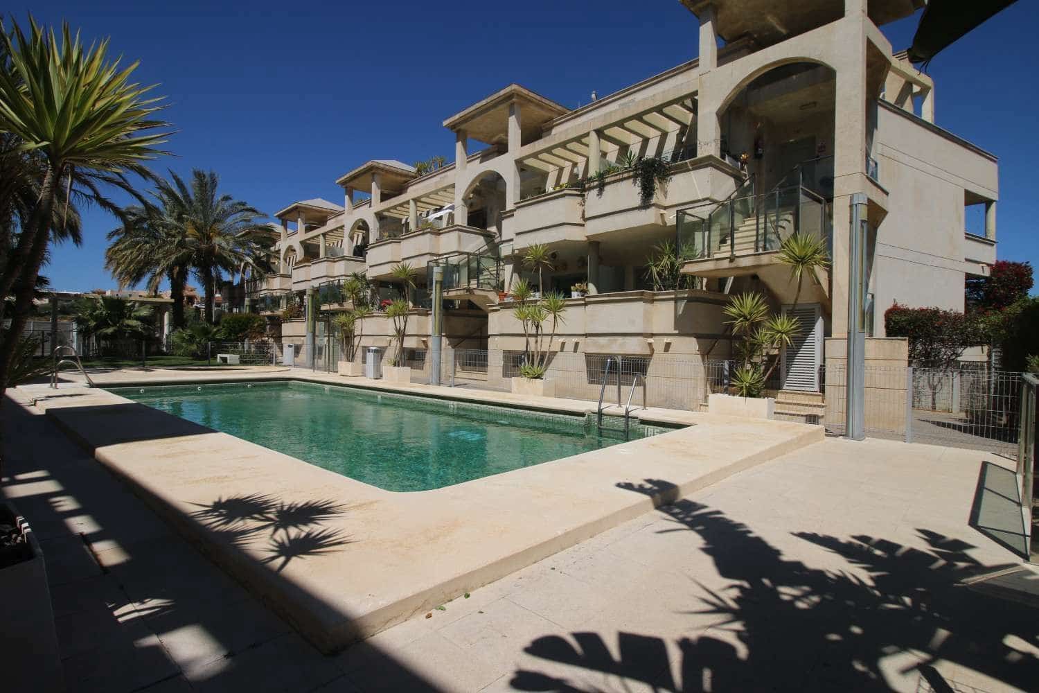 Ático de 2 habitaciones en Cuevas del Almanzora en venta con piscina garaje - 165.000 € (Ref: 9889607)