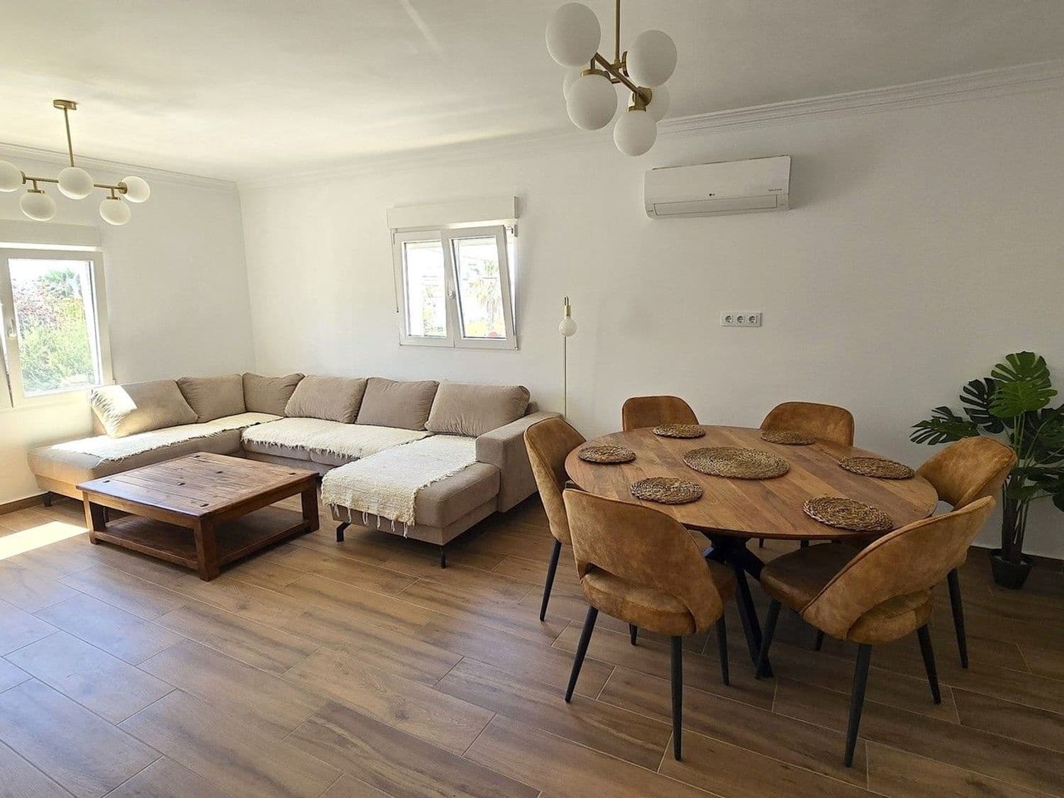 3 bedroom Villa for sale in Mojacar with pool - € 455,000 (Ref: 9893252)