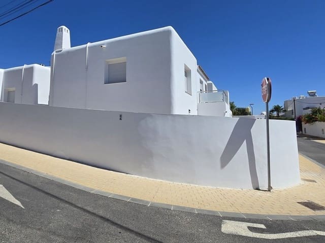 3 bedroom Villa for sale in Mojácar with pool - € 455,000 (Ref: 9893252)
