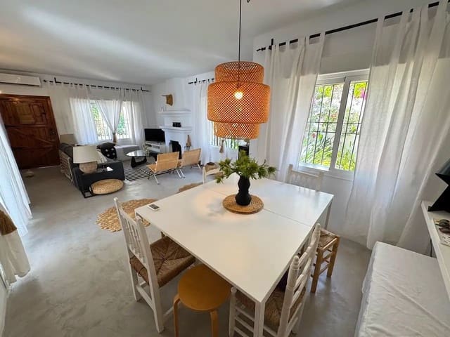 2 bedroom Villa for sale in Mojácar with pool - € 549,950 (Ref: 9897296)