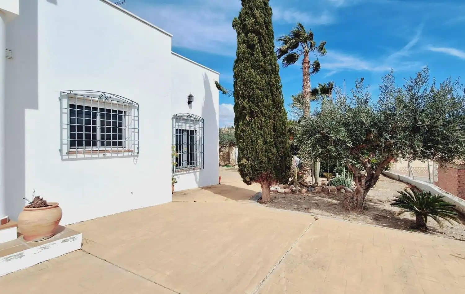 3 bedroom Villa for sale in Los Gallardos with pool garage - € 299,990 (Ref: 9899766)