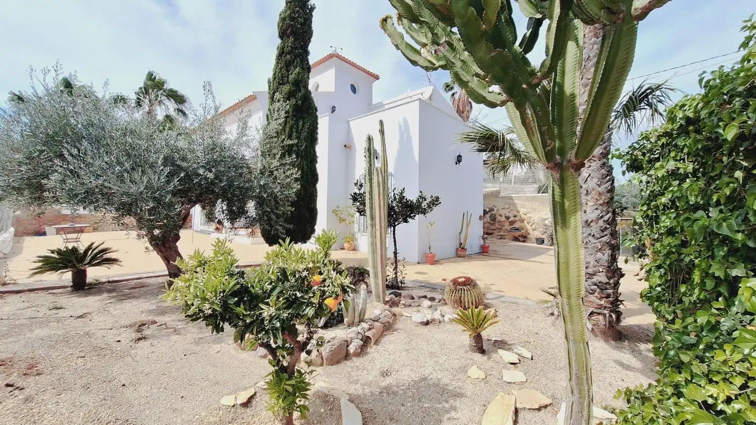 3 bedroom Villa for sale in Los Gallardos with pool garage - € 299,990 (Ref: 9899766)