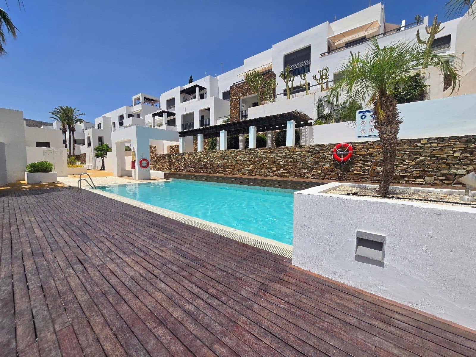 2 soveværelse Penthouse til salg i Mojacar med swimmingpool garage - € 359.000 (Ref: 9902566)
