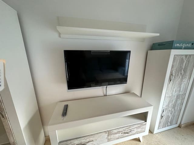 2 bedroom Flat for sale in Garrucha with garage - € 185,000 (Ref: 9902567)