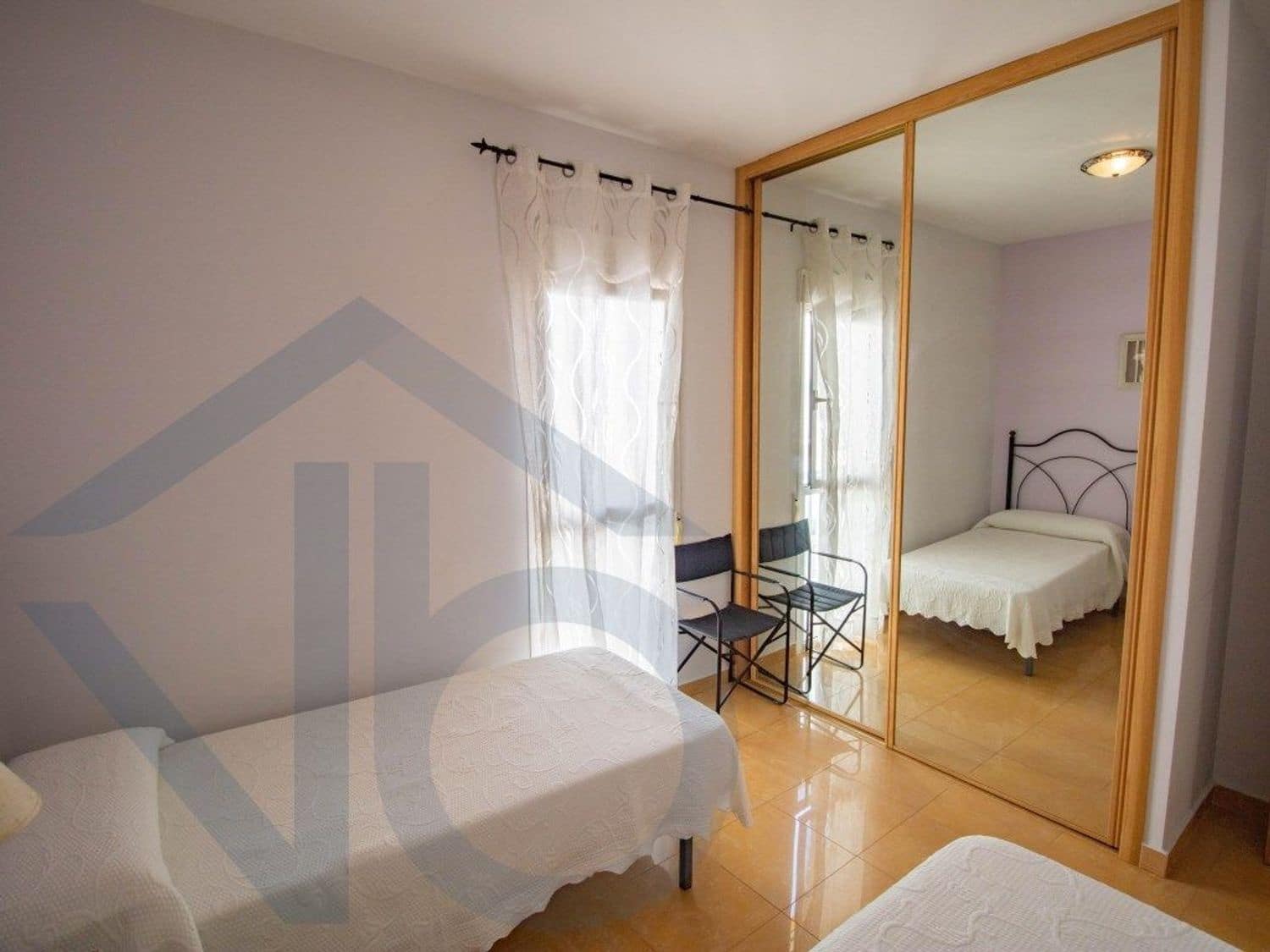 2 slaapkamer Flat te koop in San Juan de los Terreros met zwembad garage - € 170.000 (Ref: 9905205)