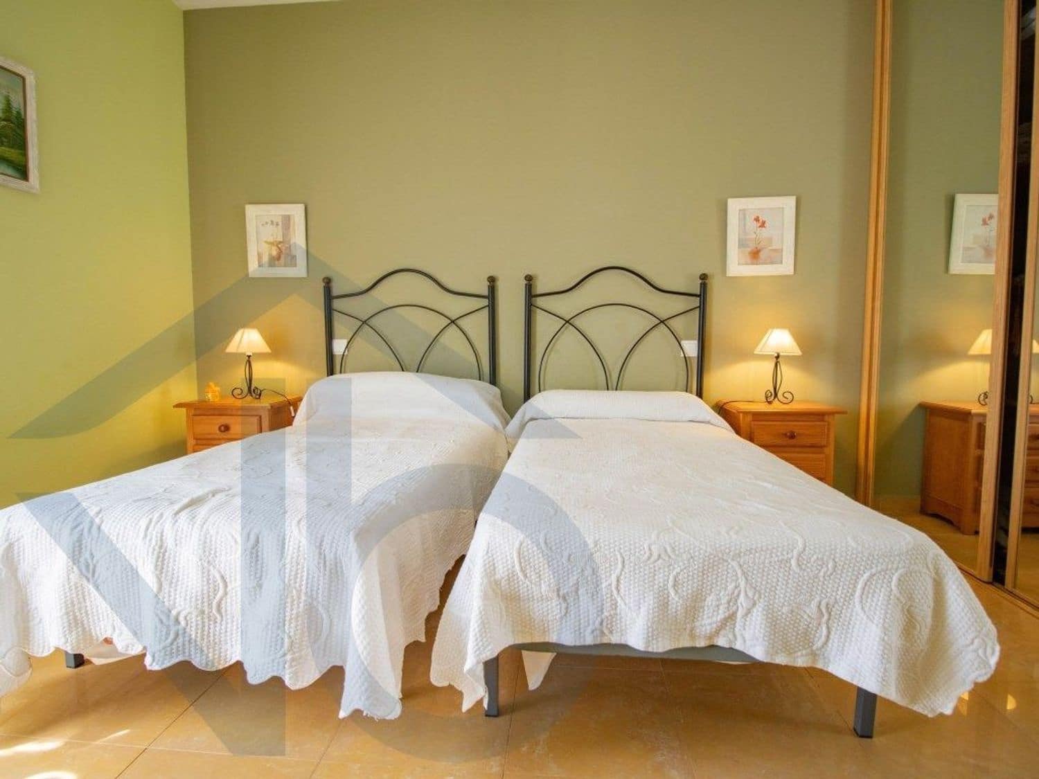 2 slaapkamer Flat te koop in San Juan de los Terreros met zwembad garage - € 170.000 (Ref: 9905205)
