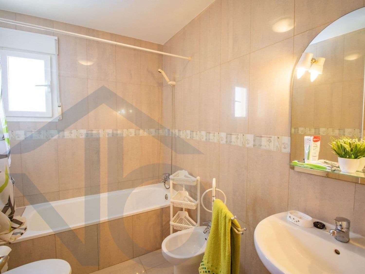 2 slaapkamer Flat te koop in San Juan de los Terreros met zwembad garage - € 170.000 (Ref: 9905205)