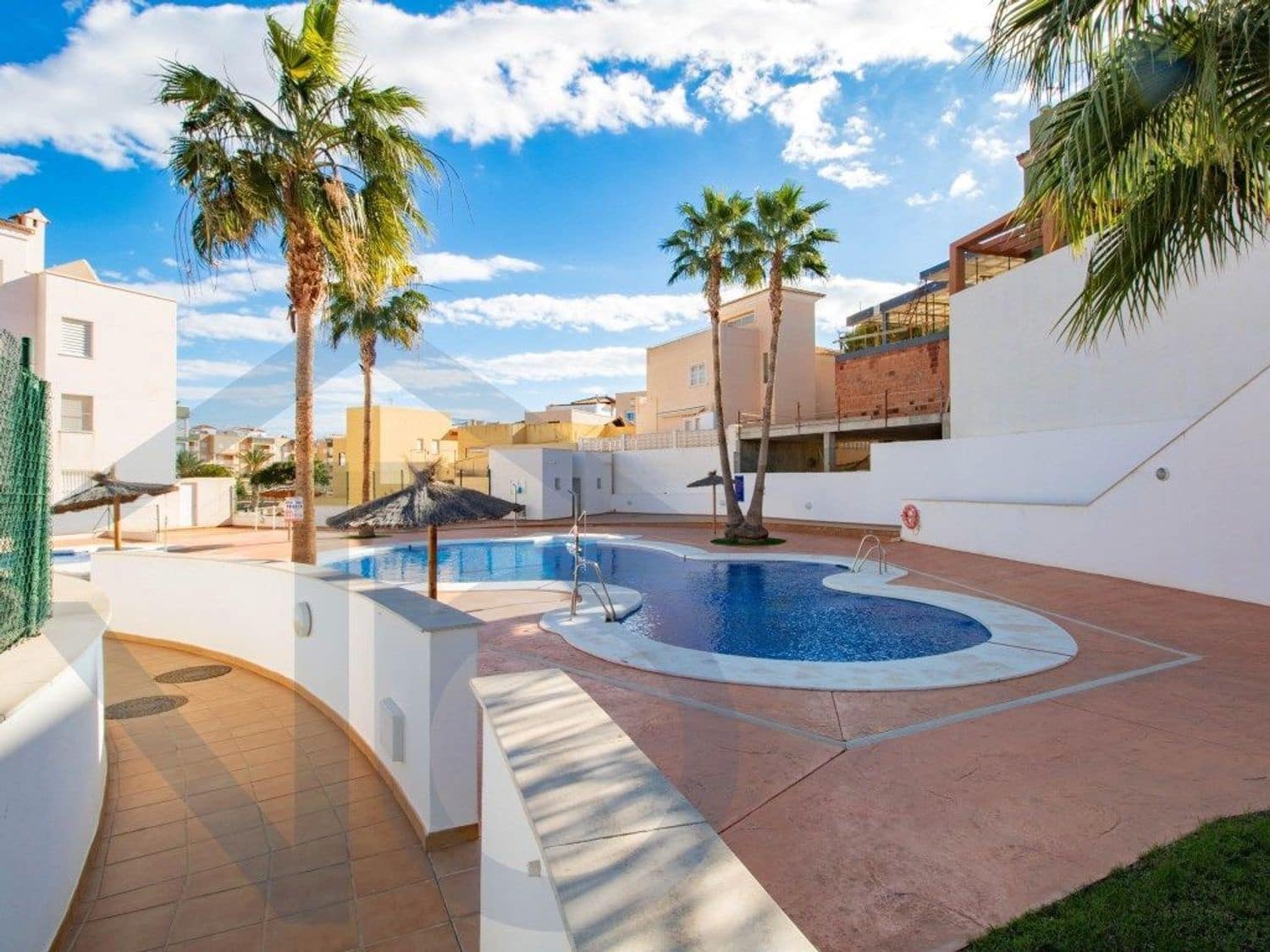 Piso de 1 habitación en San Juan de los Terreros en venta con piscina - 180.000 € (Ref: 9908977)