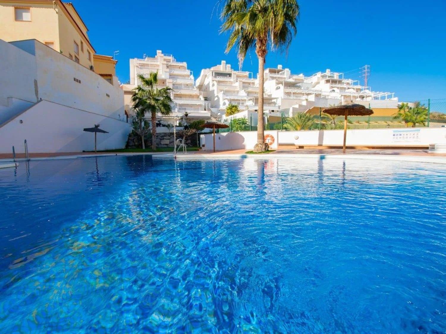 Piso de 1 habitación en San Juan de los Terreros en venta con piscina - 180.000 € (Ref: 9908977)