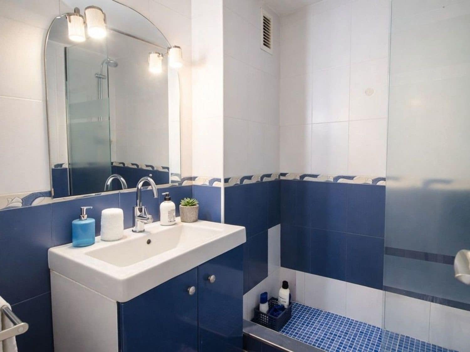 2 soverom Leilighet til salgs i Mojacar med svømmebasseng garasje - € 265 000 (Ref: 9913785)