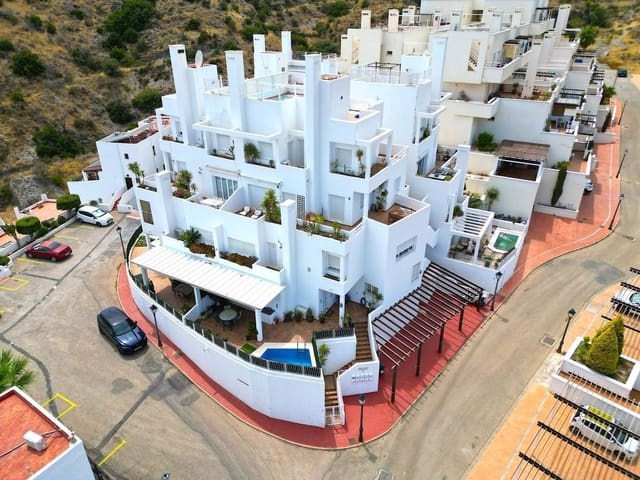 4 bedroom Penthouse for sale in Mojácar with pool garage - € 420,000 (Ref: 9913787)