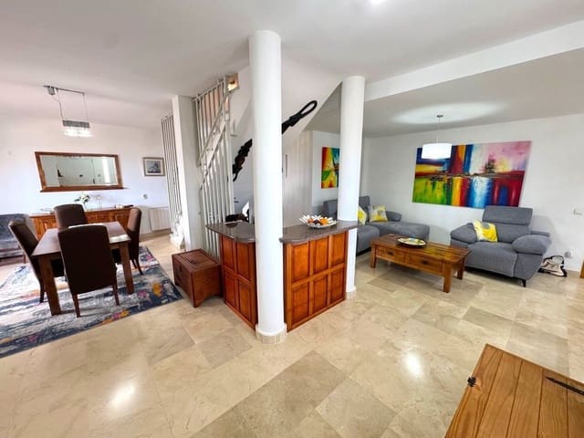 4 bedroom Penthouse for sale in Mojácar with pool garage - € 420,000 (Ref: 9913787)