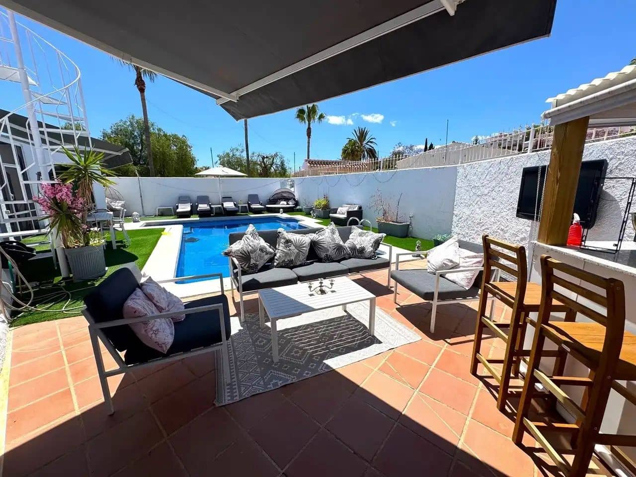 5 slaapkamer Villa te koop in Bedar met zwembad garage - € 349.950 (Ref: 9918918)