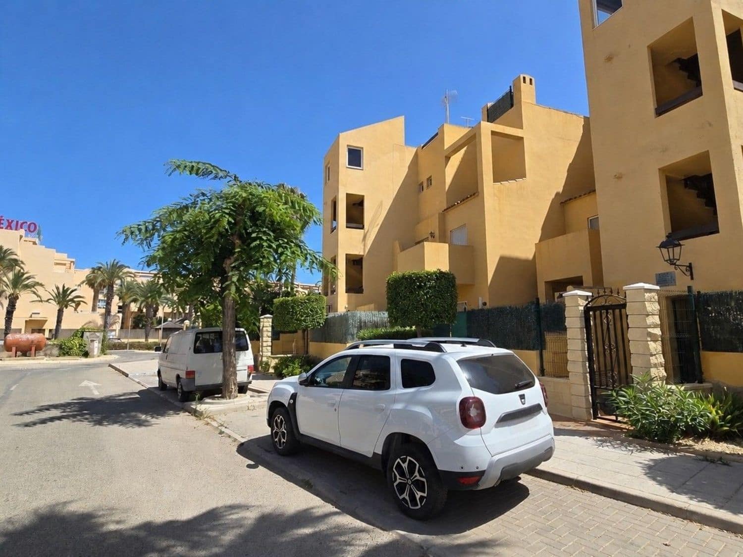 2 bedroom Flat for sale in Vera with pool garage - € 185,000 (Ref: 9929993)
