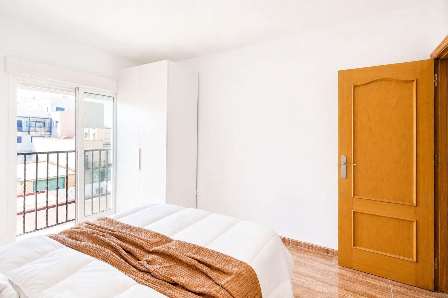 3 slaapkamer Flat te koop in Garrucha met garage - € 119.900 (Ref: 9941565)
