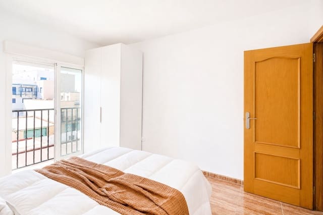 3 slaapkamer Flat te koop in Garrucha met garage - € 119.900 (Ref: 9941565)