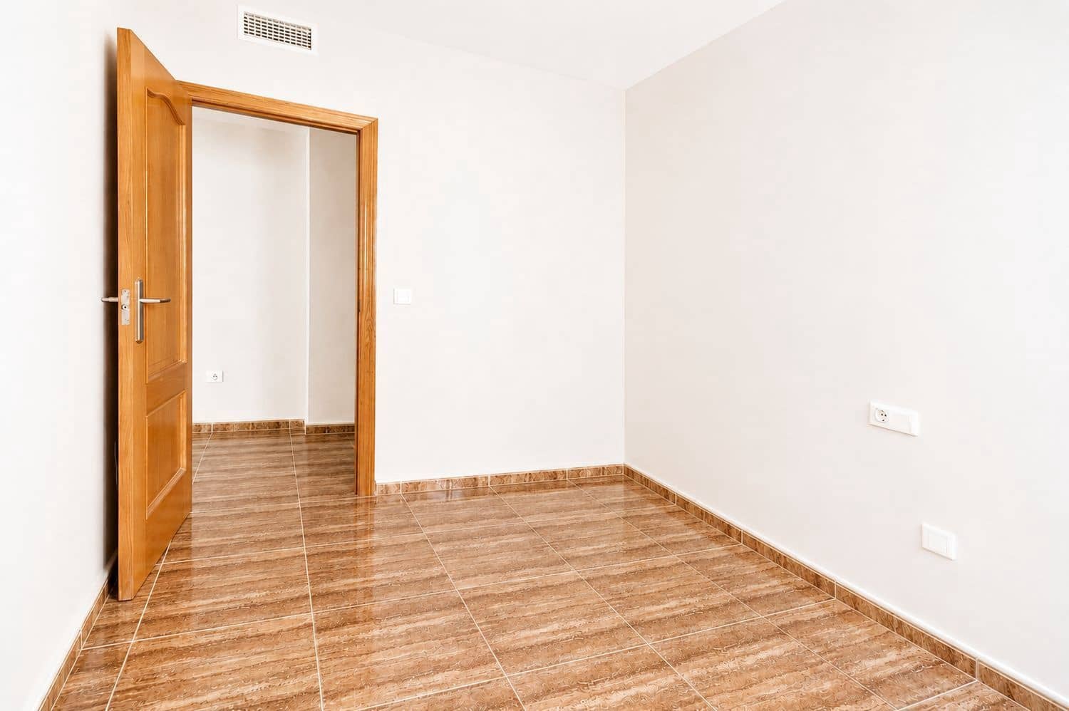 3 slaapkamer Flat te koop in Garrucha met garage - € 119.900 (Ref: 9941565)