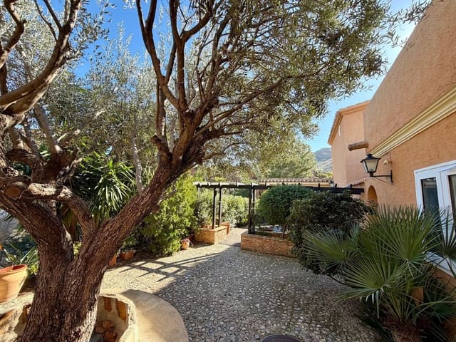 4 soveværelse Villa til salg i Turre med swimmingpool garage - € 450.000 (Ref: 9942917)