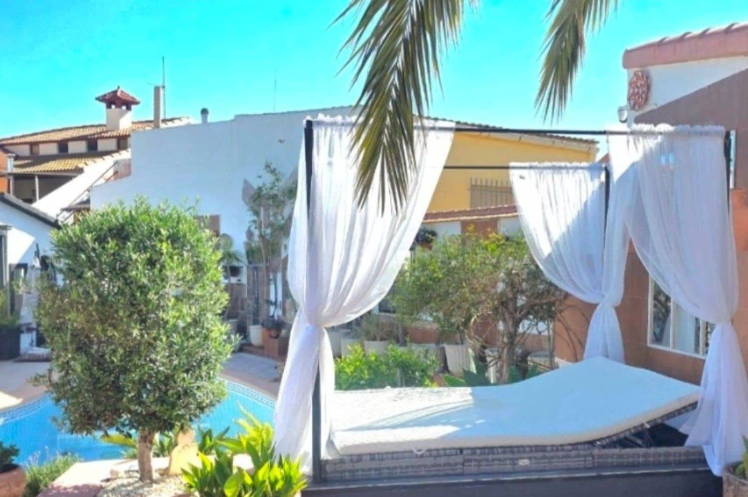 4 bedroom Villa for sale in Antas with pool garage - € 499,950 (Ref: 9944729)