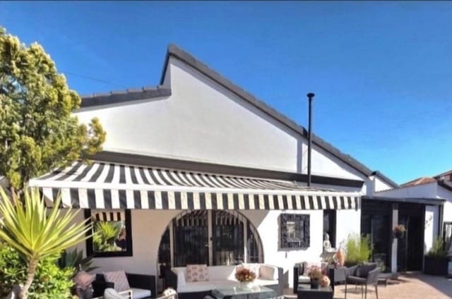 4 bedroom Villa for sale in Antas with pool garage - € 499,950 (Ref: 9944729)
