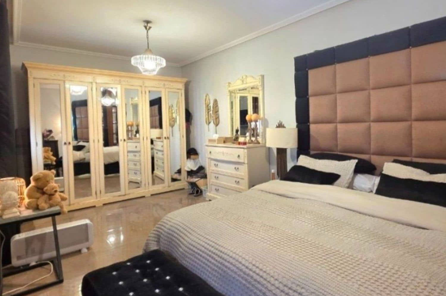 4 bedroom Villa for sale in Antas with pool garage - € 499,950 (Ref: 9944729)