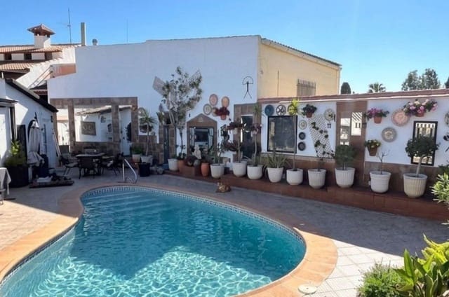 4 bedroom Villa for sale in Antas with pool garage - € 499,950 (Ref: 9944729)