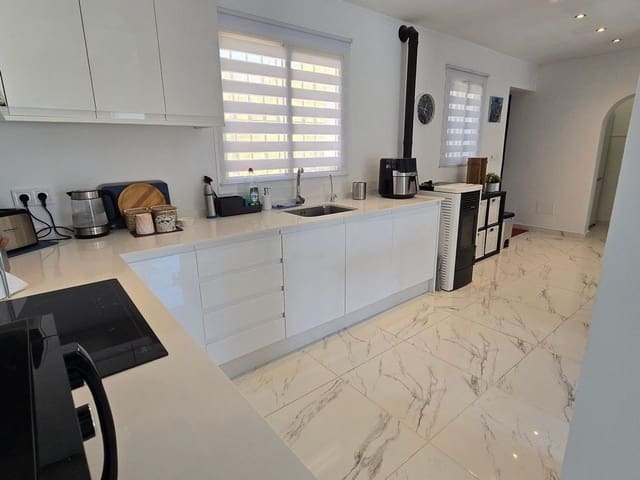 Chalet de 3 habitaciones en Bédar en venta con piscina garaje - 300.000 € (Ref: 9954579)