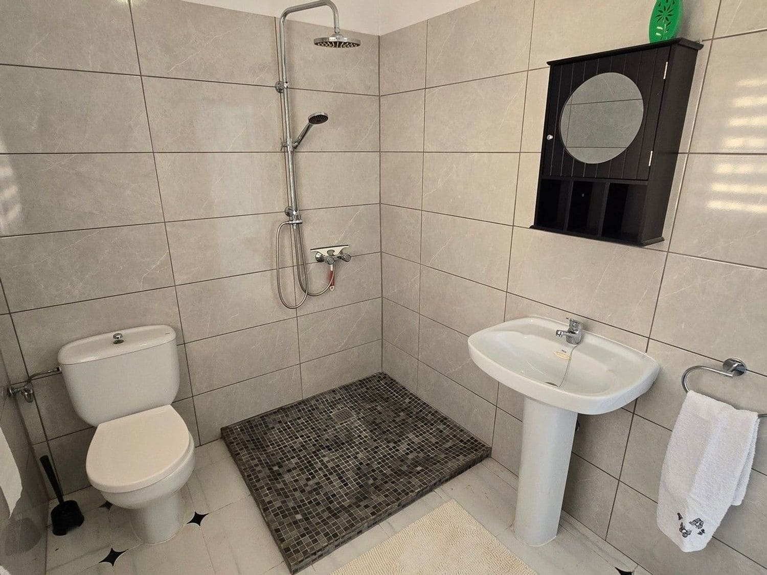 3 sypialnia Willa na sprzedaż w Bedar z basenem garażem - 300 000 € (Ref: 9954579)