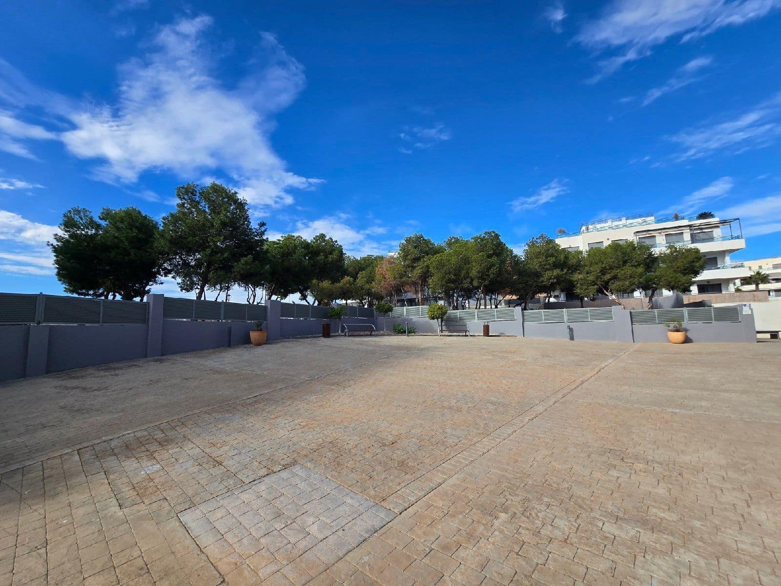 2 soverom Leilighet til salgs i Garrucha med svømmebasseng garasje - € 180 000 (Ref: 9972308)