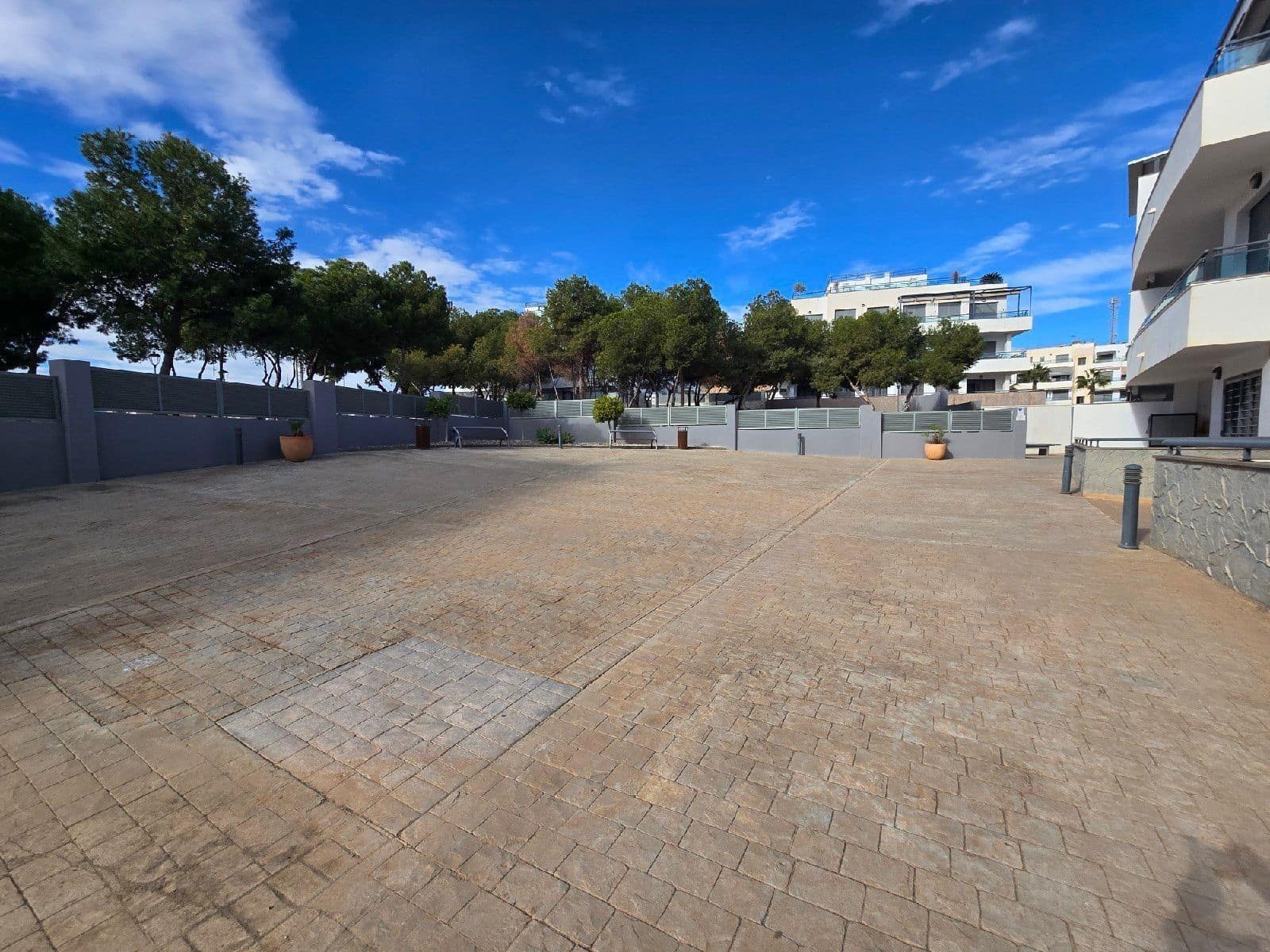 2 soverom Leilighet til salgs i Garrucha med svømmebasseng garasje - € 180 000 (Ref: 9972308)