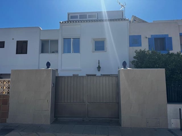 3 soverom Hus til salgs i Vera med garasje - € 269 000 (Ref: 9974224)