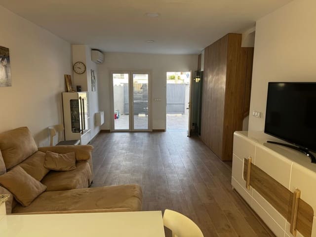 3 soverom Hus til salgs i Vera med garasje - € 269 000 (Ref: 9974224)