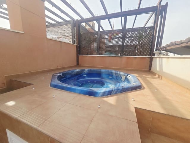1 soveværelse Penthouse til salg i Vera med swimmingpool garage - € 135.000 (Ref: 9977931)