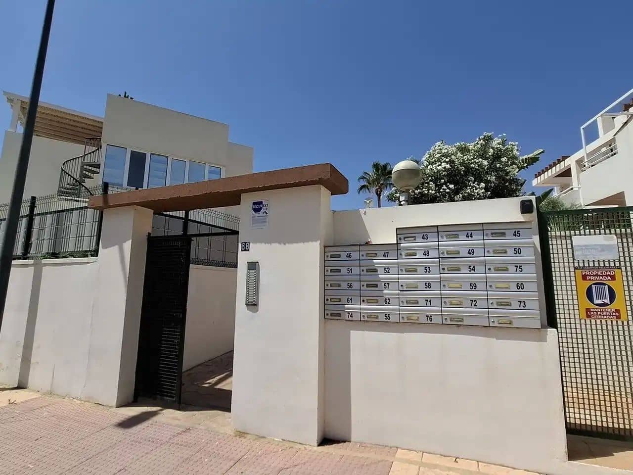 2 soveværelse Lejlighed til salg i Palomares med swimmingpool garage - € 140.000 (Ref: 9981708)