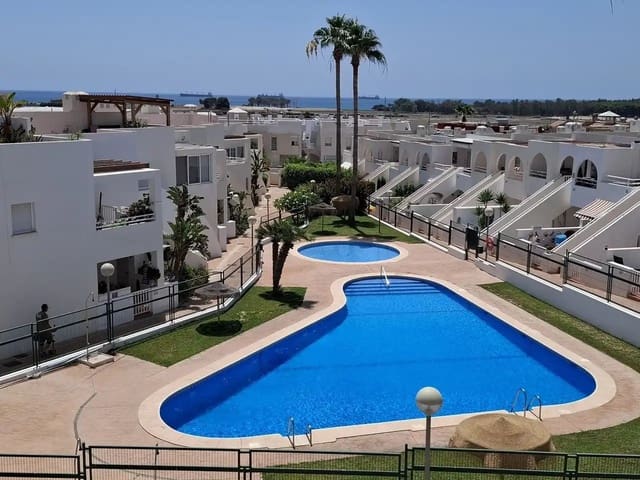 Piso de 2 habitaciones en Palomares, Cuevas del Almanzora en venta con piscina garaje - 140.000 € (Ref: 9981708)