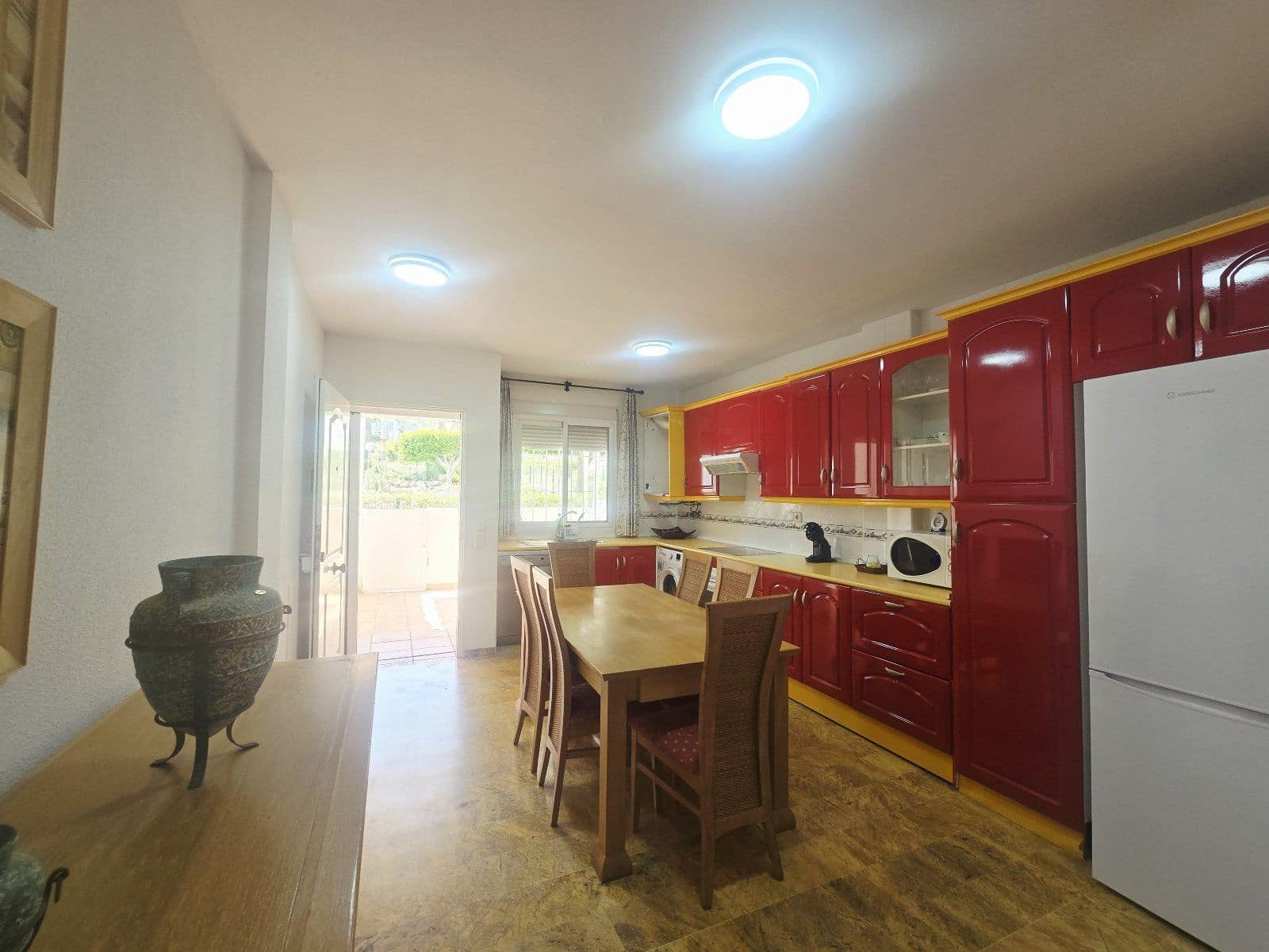 4 bedroom Flat for sale in Mojacar with pool garage - € 435,000 (Ref: 9996244)