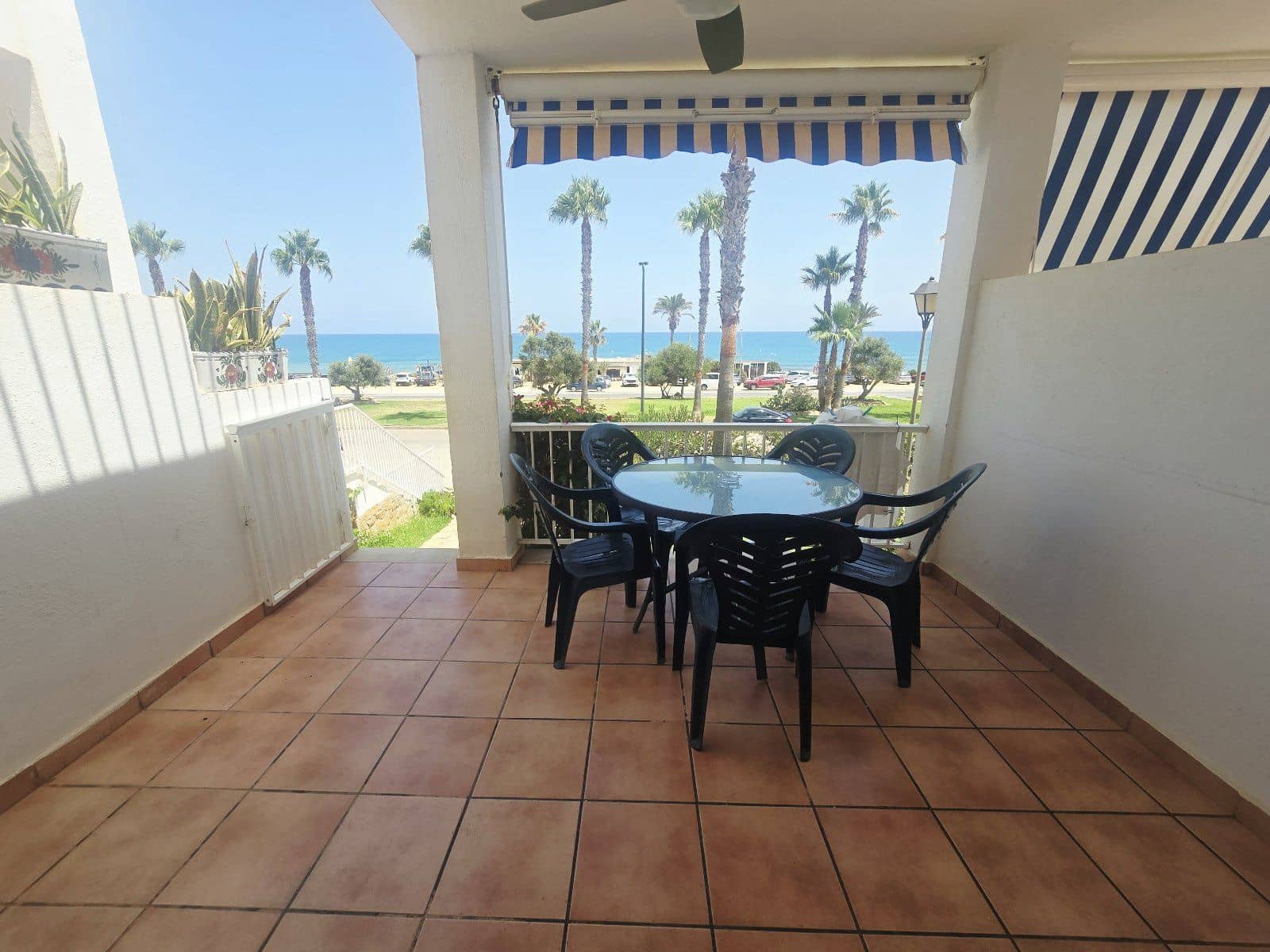 4 bedroom Flat for sale in Mojacar with pool garage - € 435,000 (Ref: 9996244)